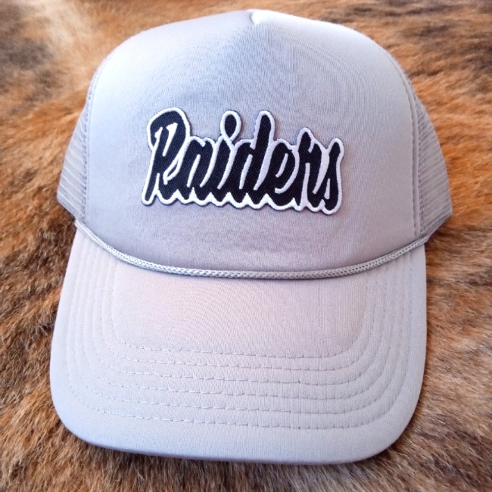 Las Vegas Raiders Snapback Trucker Hat